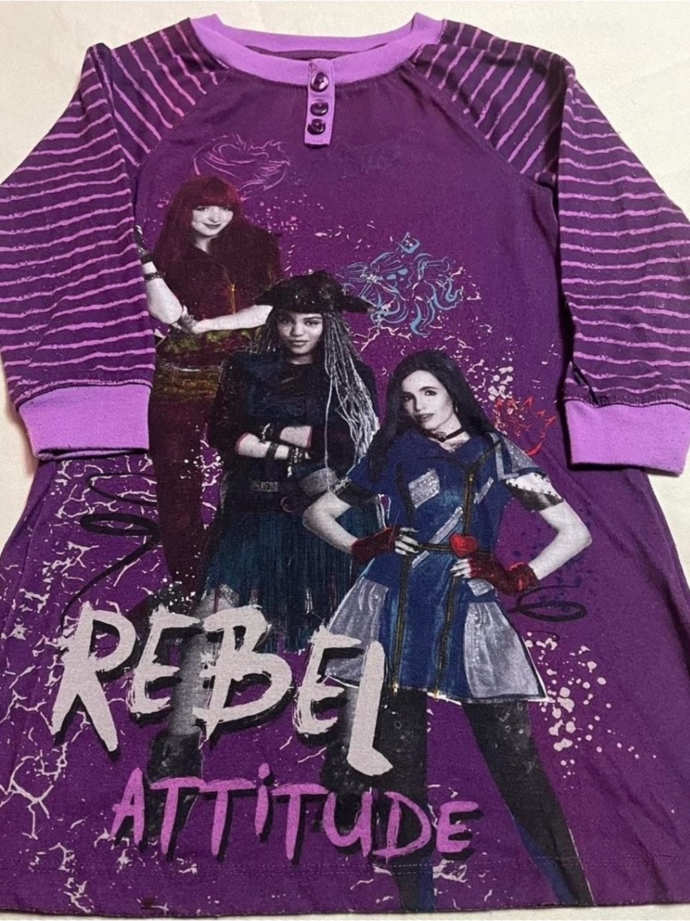 Disney ~ Decendants 2 ~ Girls~ Nightgown ~ Sleep Shirt ~ Size 4~ Rebel Attitude - Picture 9 of 16